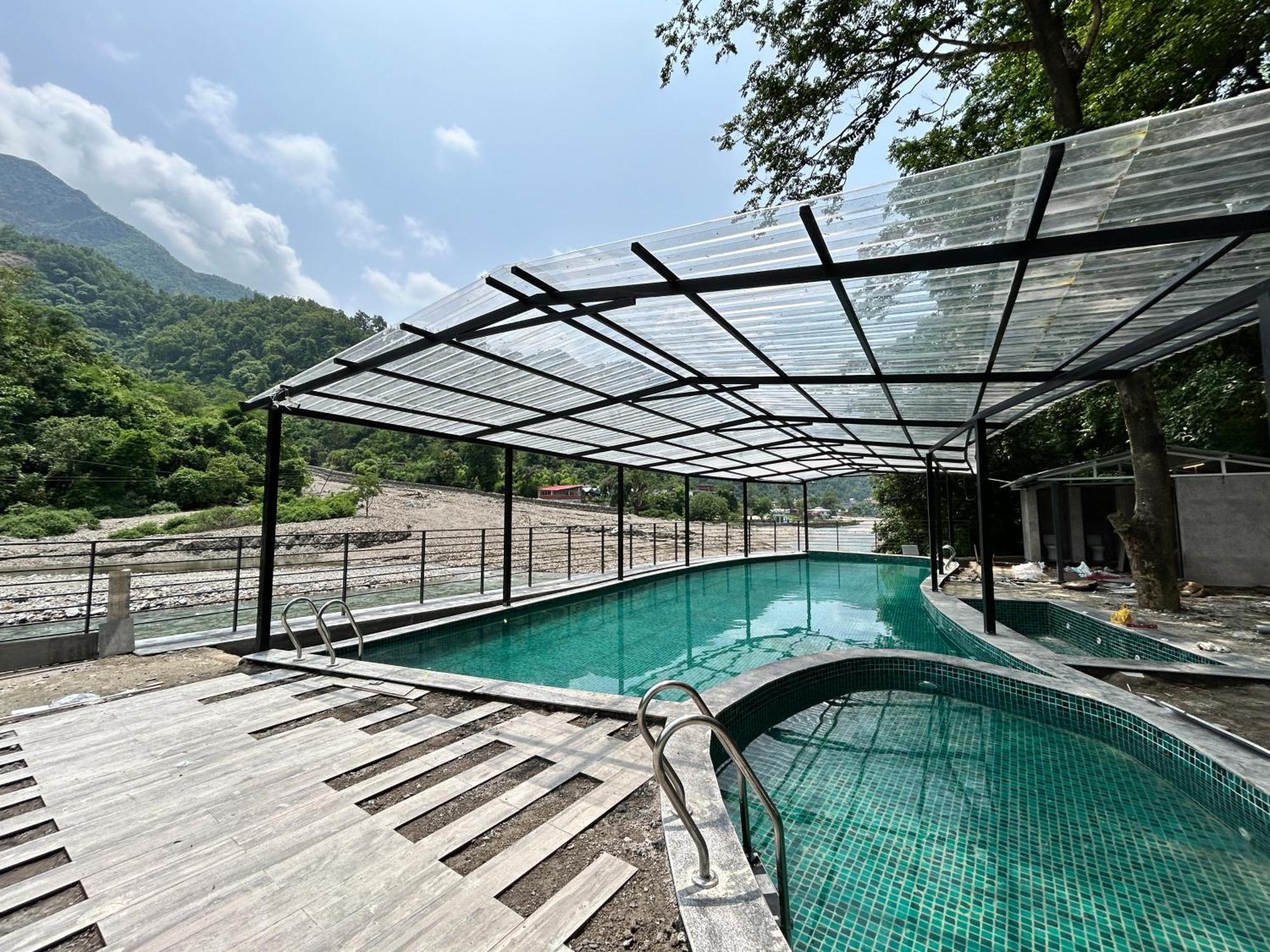 Dls Divine River Resort And Spa, Rishīkesh Buitenkant foto