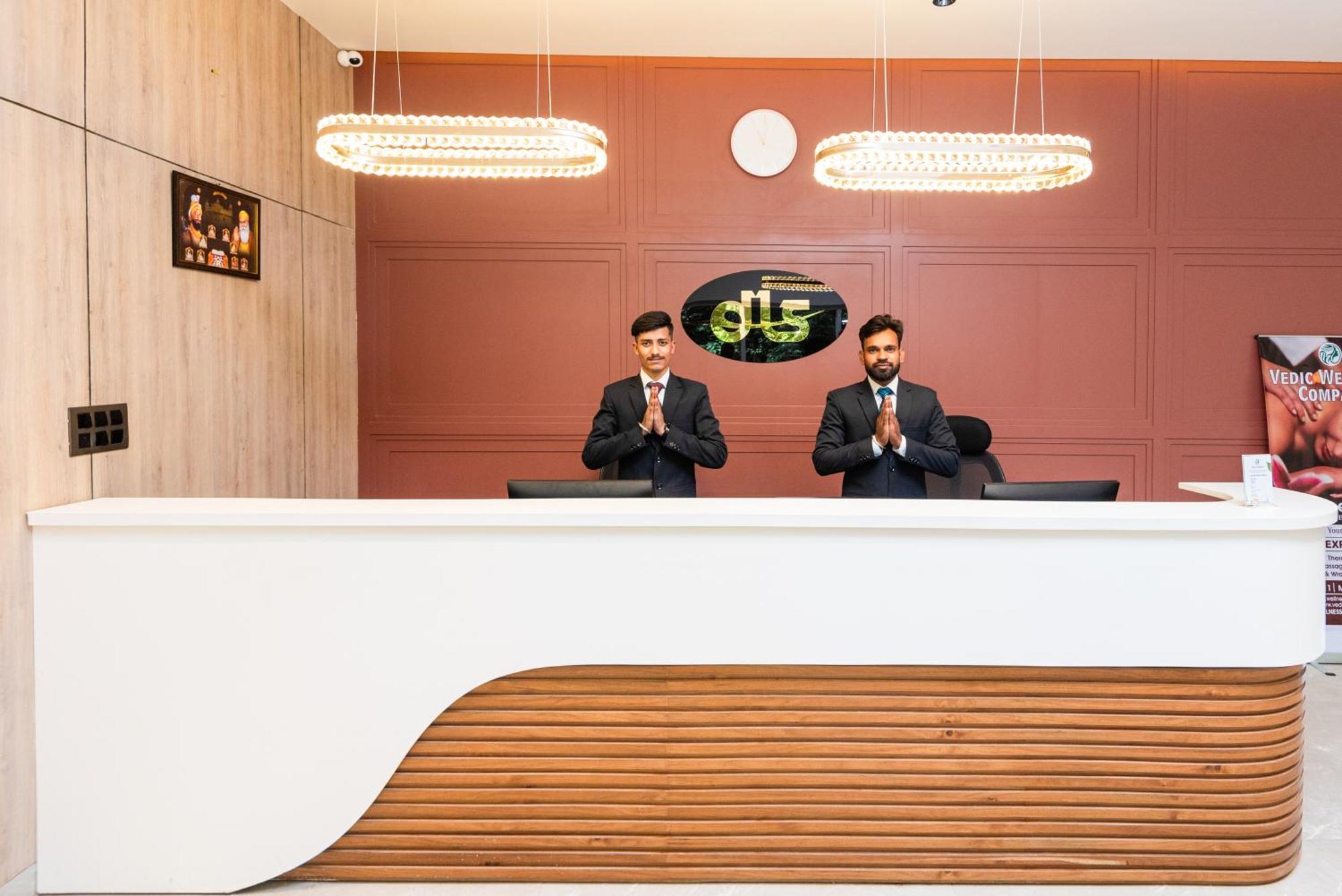 Dls Divine River Resort And Spa, Rishīkesh Buitenkant foto