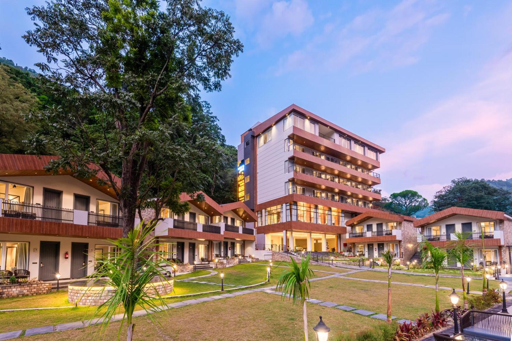 Dls Divine River Resort And Spa, Rishīkesh Buitenkant foto