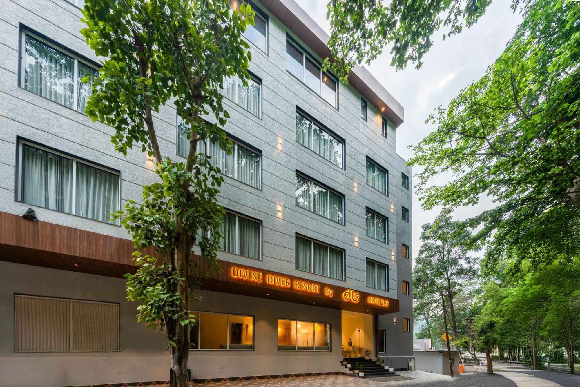 Dls Divine River Resort And Spa, Rishīkesh Buitenkant foto