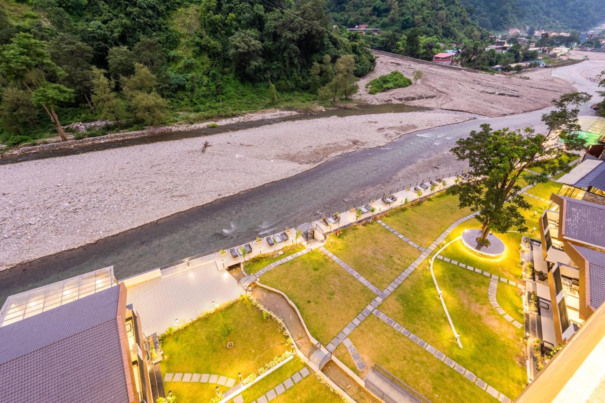 Dls Divine River Resort And Spa, Rishīkesh Buitenkant foto