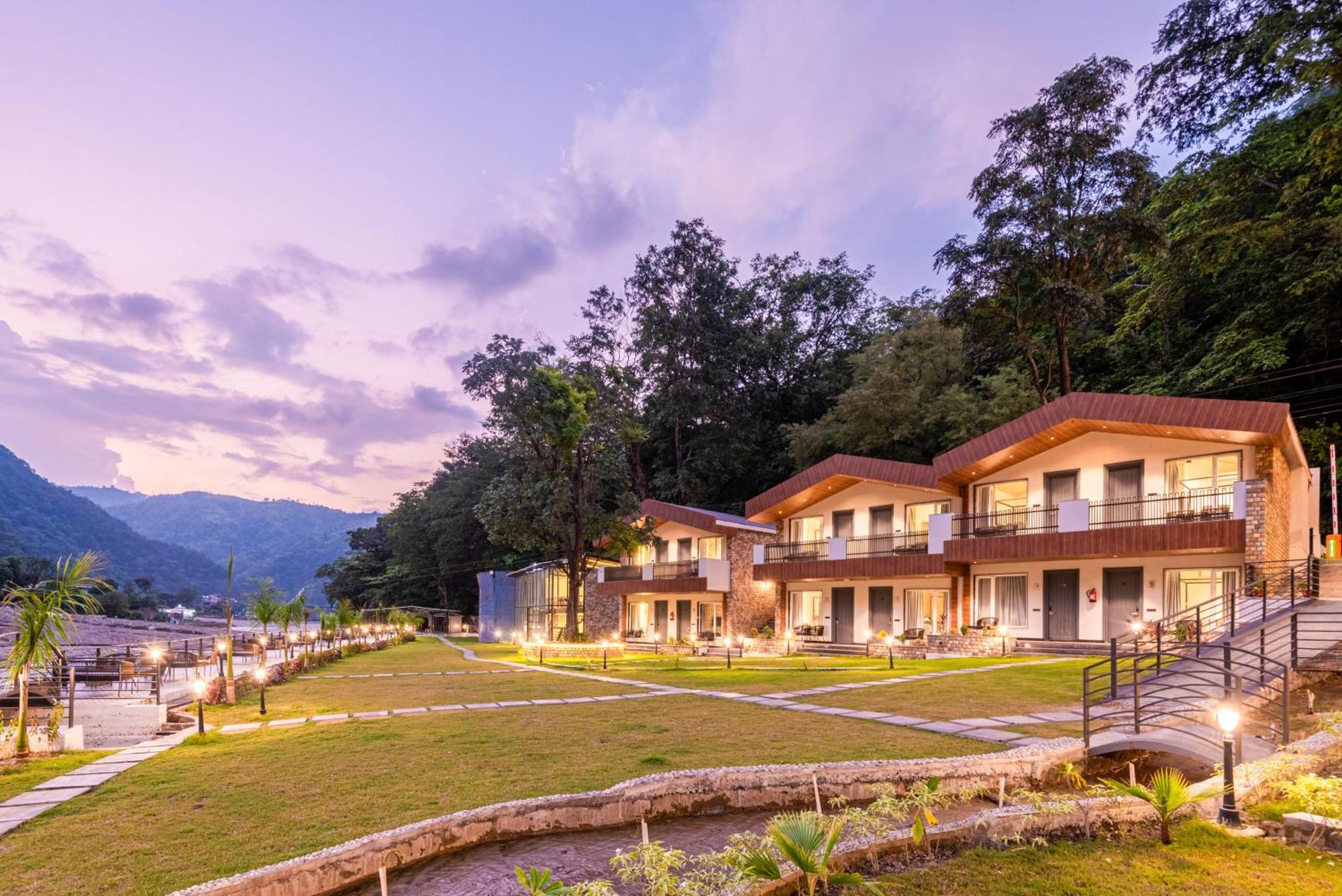Dls Divine River Resort And Spa, Rishīkesh Buitenkant foto