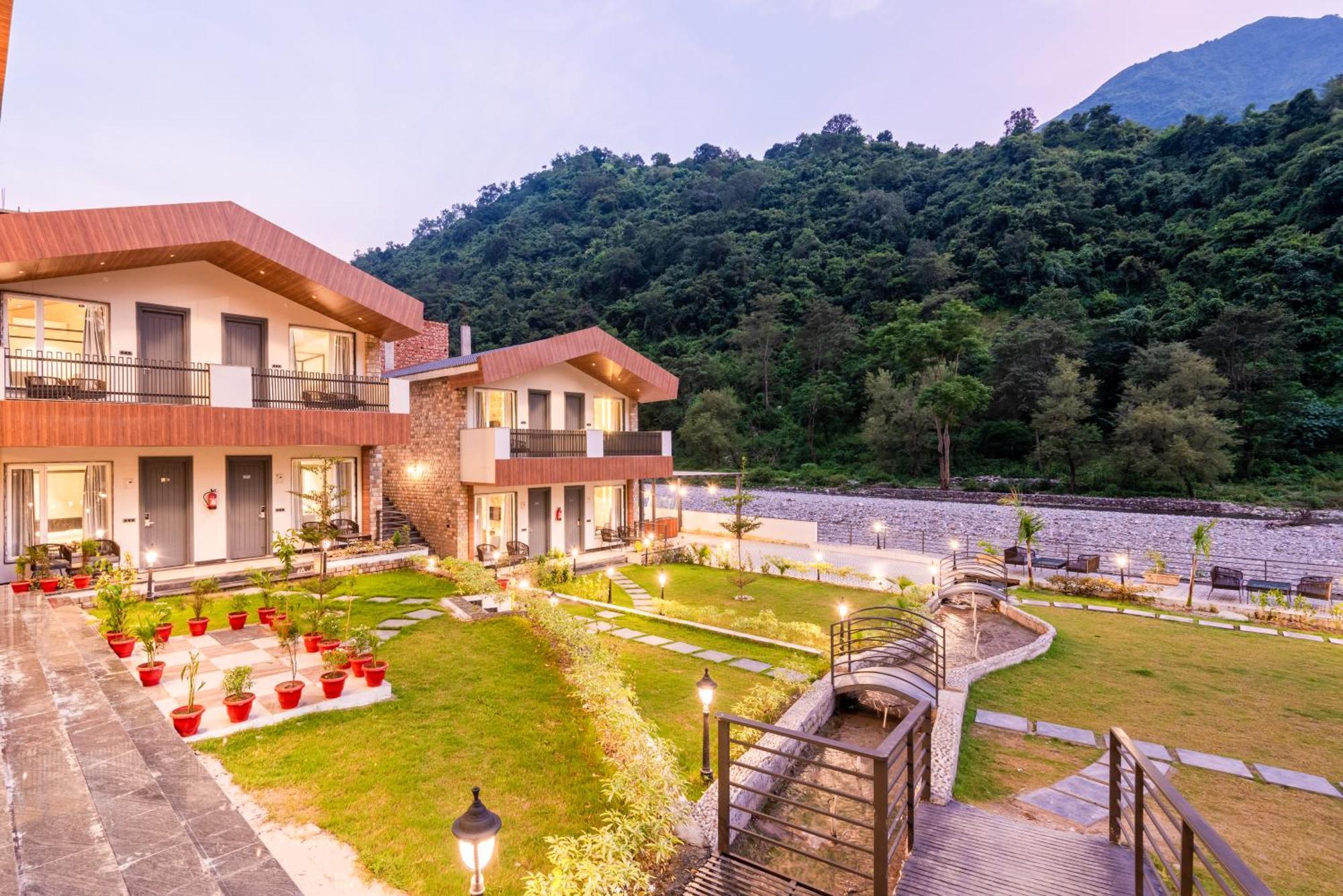 Dls Divine River Resort And Spa, Rishīkesh Buitenkant foto